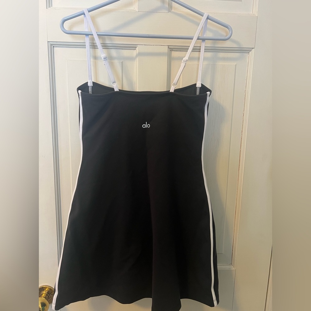 Airbrush Streamlined Dress - Picture 6 of 6